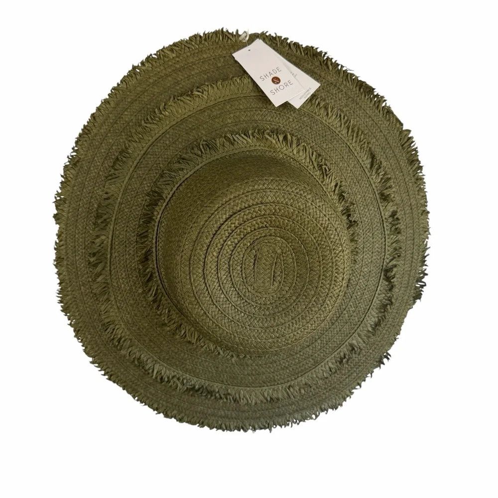 Olive‎ Green Shade & Shore brand fringe straw sun hat.